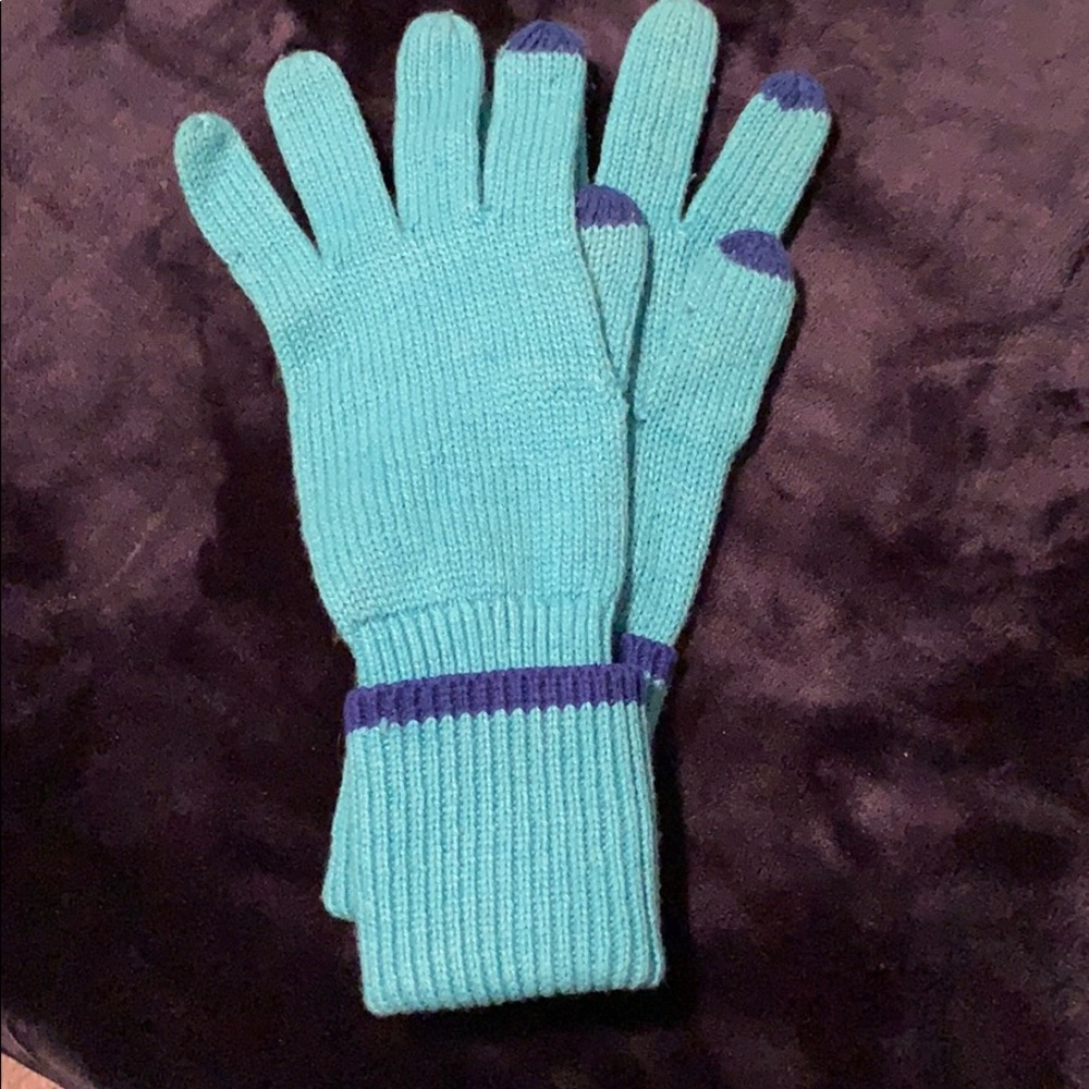 C. Wonder Gloves 🧤